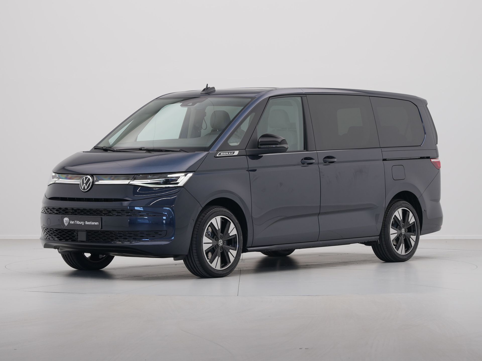 Volkswagen - Multivan 1.5 eHybrid 180 kW 245PK L2 Bulli DSG 4Motion - 2025